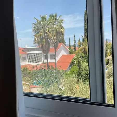 Cozy In Quiet Area In Engomi