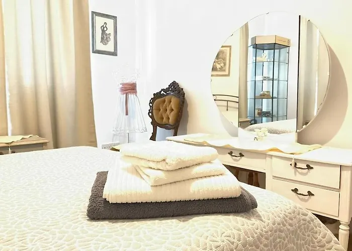 Cozy In Quiet Area In Engomi * ニコシア